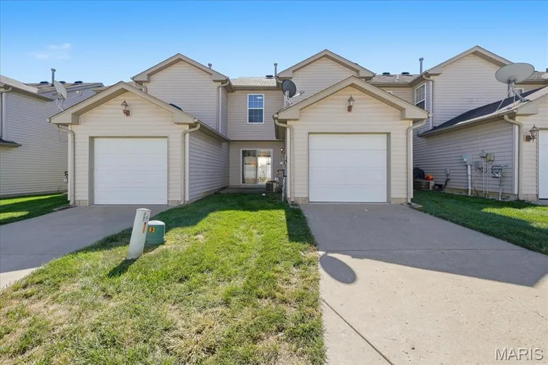 300 Montclair Tower Drive, St Charles, MO 63303 — listing photo 24 of 24