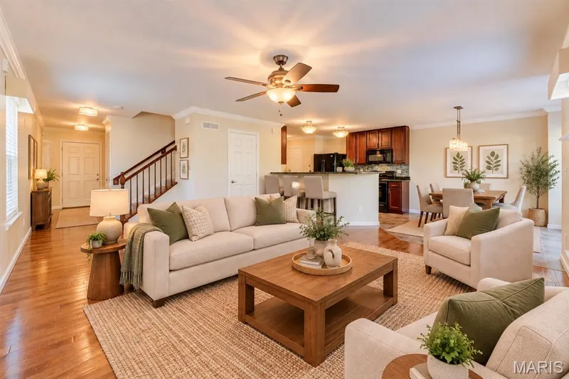 Virtually staged — 501 Country Circle Drive, Lake St. Louis, MO 63367
