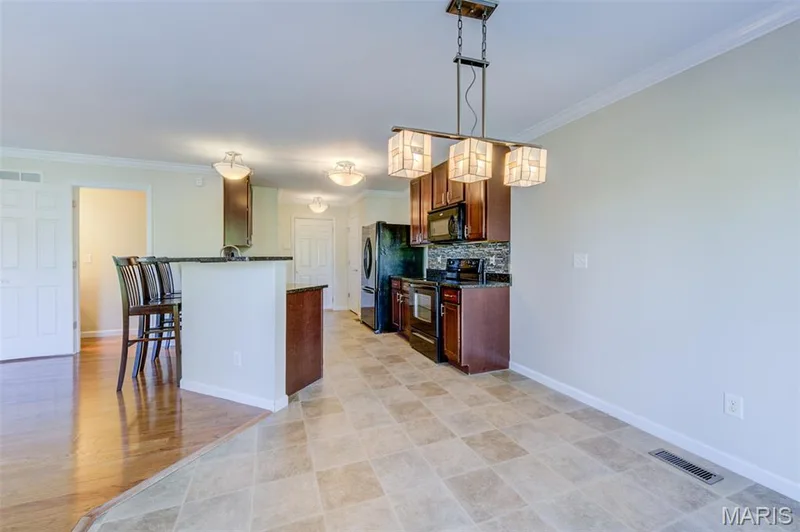 501 Country Circle Drive, Lake St. Louis, MO 63367 — listing photo 14 of 51