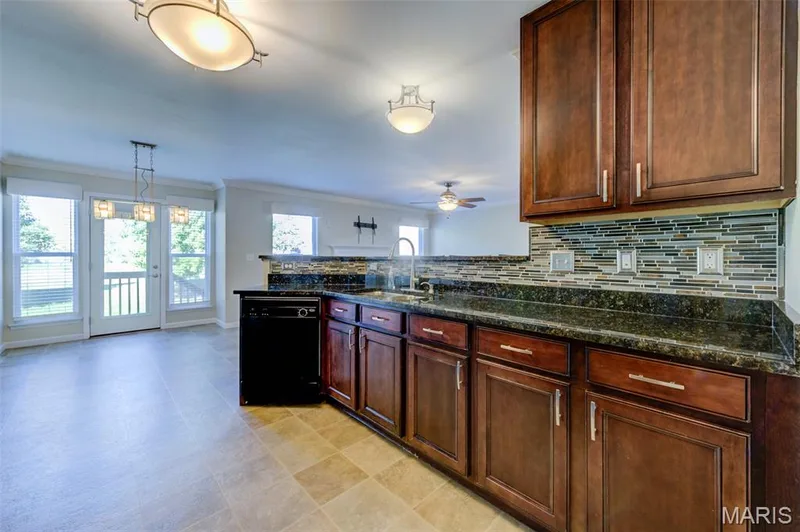 501 Country Circle Drive, Lake St. Louis, MO 63367 — listing photo 18 of 51