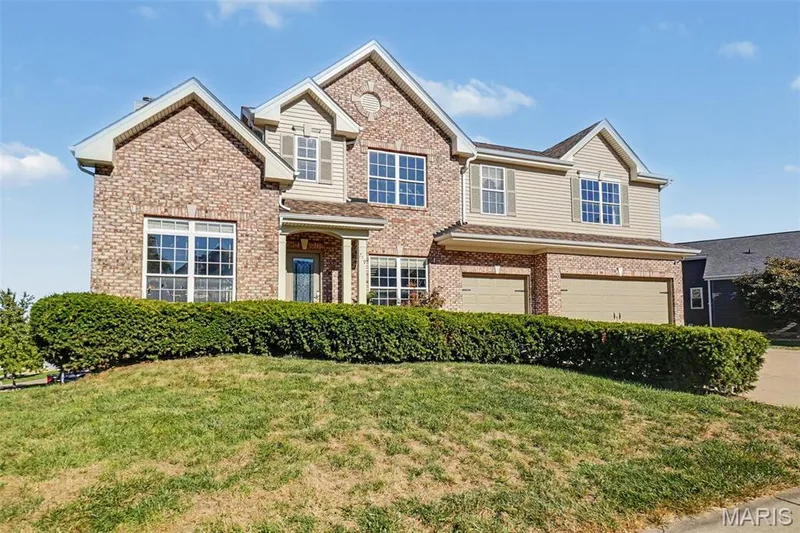759 Obrecht Lane, O'Fallon, MO 63366 — listing photo 2 of 33