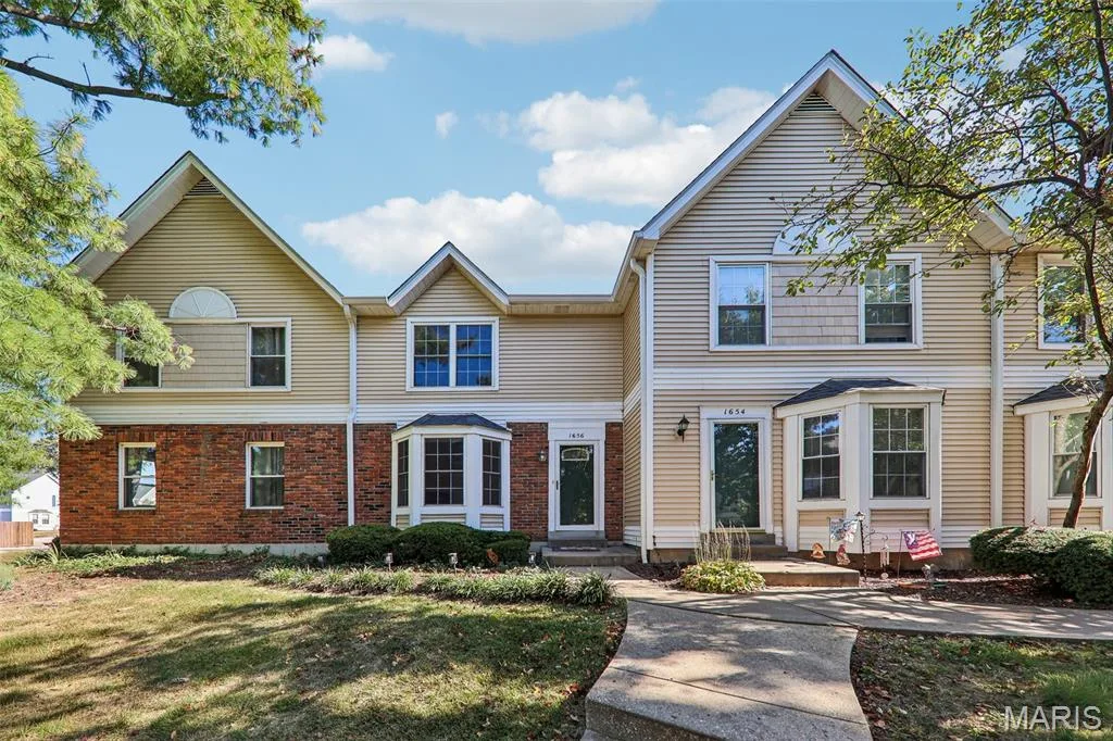 1656 Florine Boulevard #B, St Charles, MO 63303 — listing photo 1 of 29