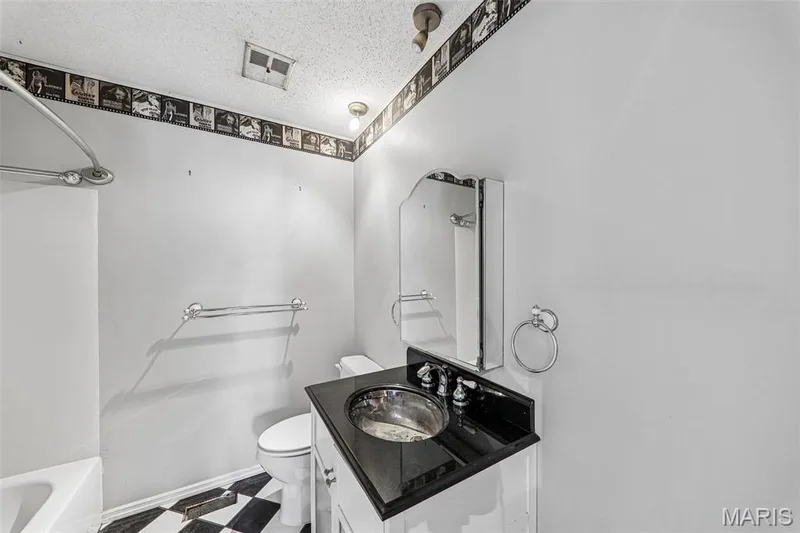 1656 Florine Boulevard #B, St Charles, MO 63303 — listing photo 17 of 29