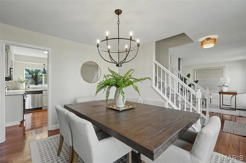 11 Castlio Court, St Charles, MO 63304 — listing photo 9 of 33