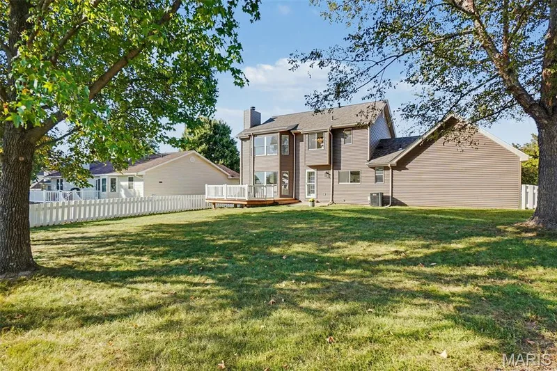 11 Castlio Court, St Charles, MO 63304 — listing photo 31 of 33