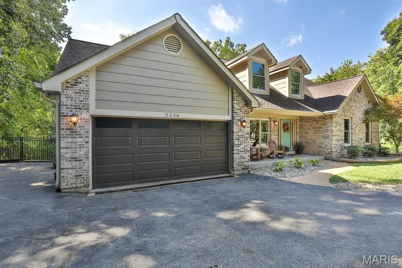 2256 Dehart Farm Road, Wildwood, MO 63038 — listing photo 3 of 48
