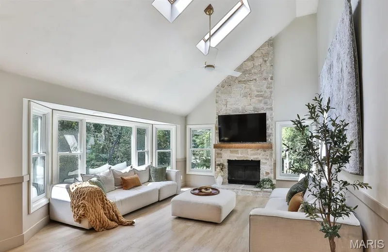 2256 Dehart Farm Road, Wildwood, MO 63038 — listing photo 7 of 48