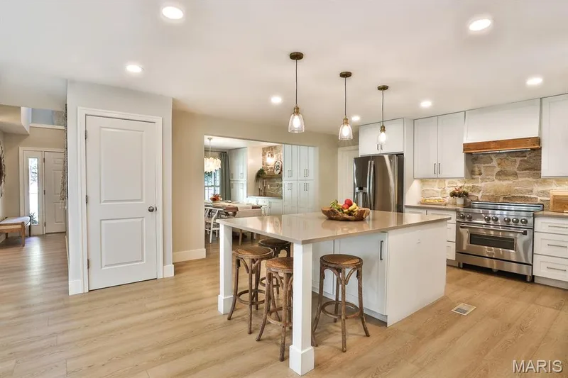 2256 Dehart Farm Road, Wildwood, MO 63038 — listing photo 8 of 48