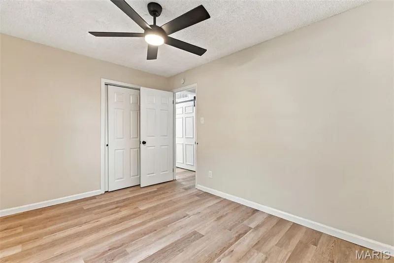 22 Jamaica Drive, St Peters, MO 63376 — listing photo 12 of 17