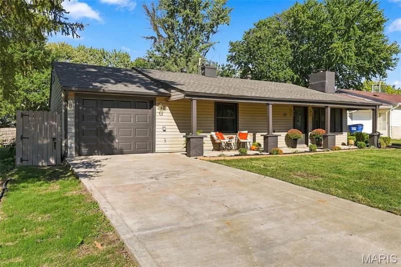 22 Jamaica Drive, St Peters, MO 63376 — listing photo 15 of 17