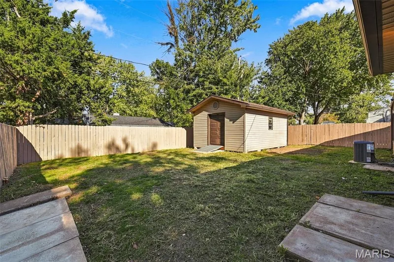 22 Jamaica Drive, St Peters, MO 63376 — listing photo 16 of 17