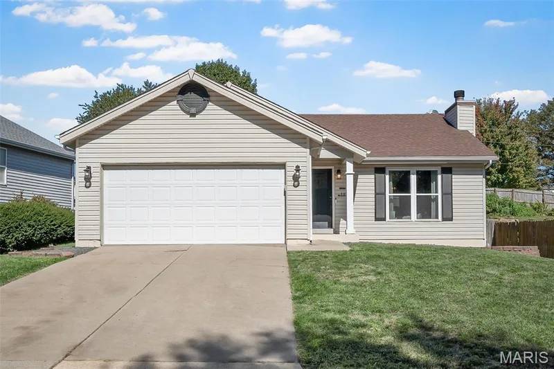 137 Hollow Creek Drive, St Peters, MO 63376 — listing photo 1 of 24