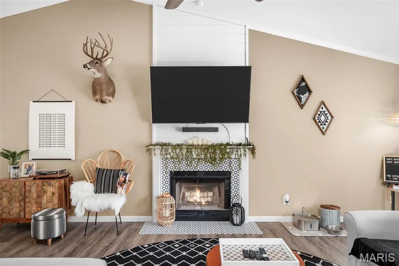 137 Hollow Creek Drive, St Peters, MO 63376 — listing photo 5 of 24