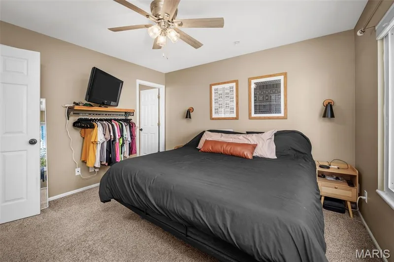 137 Hollow Creek Drive, St Peters, MO 63376 — listing photo 14 of 24
