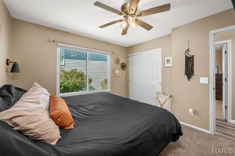 137 Hollow Creek Drive, St Peters, MO 63376 — listing photo 15 of 24