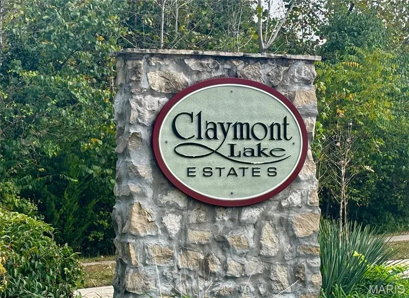 Welcome to Claymont Lake Estates off Baxter Road, between Clayton Road and Clarkson Road. — 15056 Isleview Drive, Chesterfield, MO 63017
