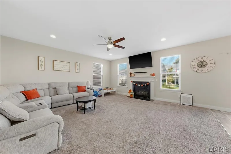 524 Wilmer Hollow Lane, Wentzville, MO 63385 — listing photo 7 of 50