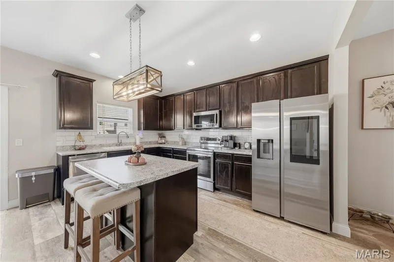 Kitchen Island — 524 Wilmer Hollow Lane, Wentzville, MO 63385