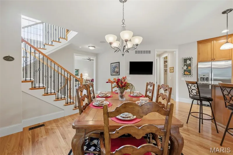 112 Castlewood Estates Drive, O'Fallon, MO 63368 — listing photo 29 of 98