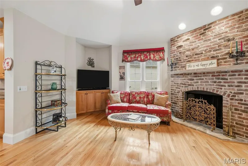 112 Castlewood Estates Drive, O'Fallon, MO 63368 — listing photo 40 of 98