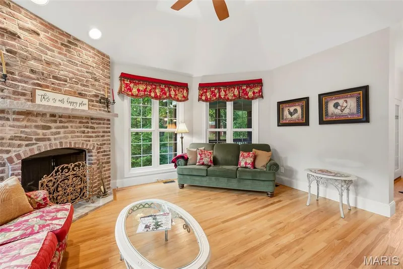 112 Castlewood Estates Drive, O'Fallon, MO 63368 — listing photo 42 of 98