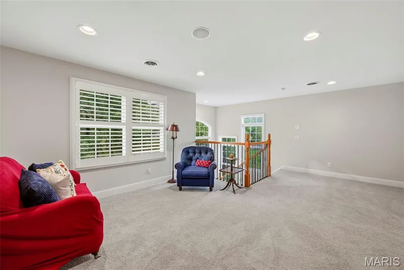 Loft — 112 Castlewood Estates Drive, O'Fallon, MO 63368