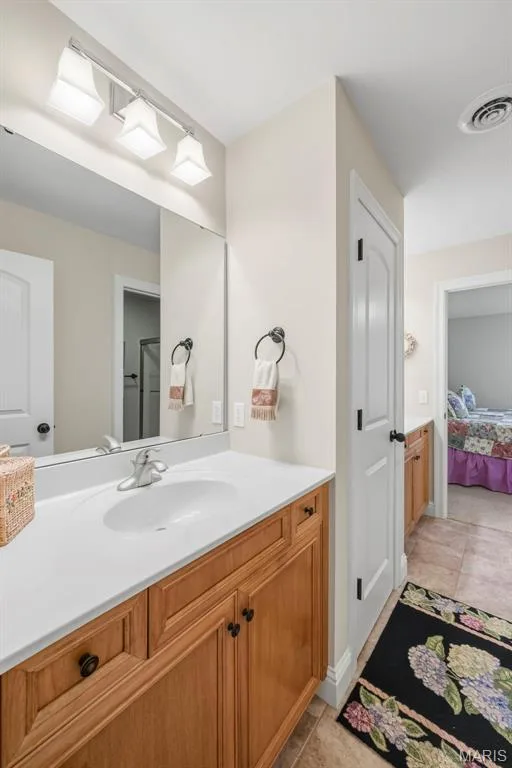 Jack and Jill Bathroom — 112 Castlewood Estates Drive, O'Fallon, MO 63368