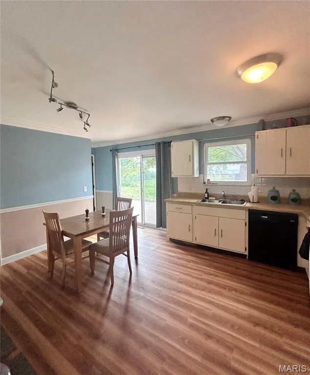 1 Mineral Drive, St Peters, MO 63376 — listing photo 5 of 16
