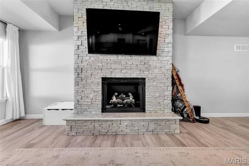 105 Providence Ridge Court, Wentzville, MO 63385 — listing photo 6 of 38