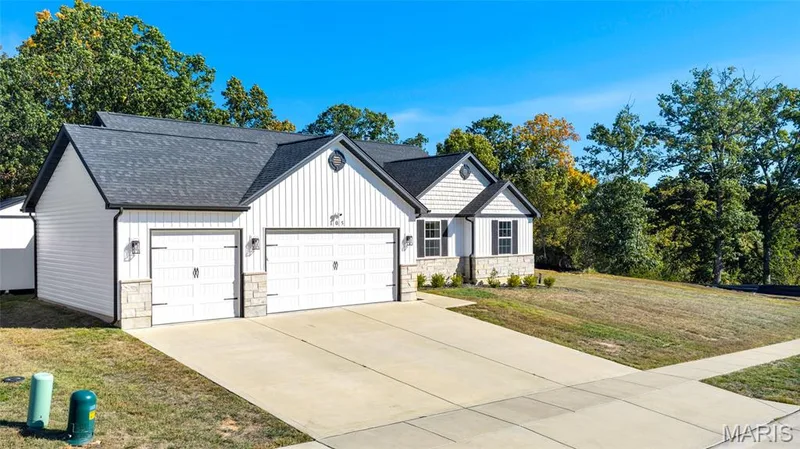105 Providence Ridge Court, Wentzville, MO 63385 — listing photo 29 of 38