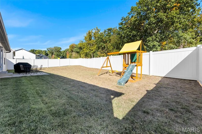 105 Providence Ridge Court, Wentzville, MO 63385 — listing photo 34 of 38