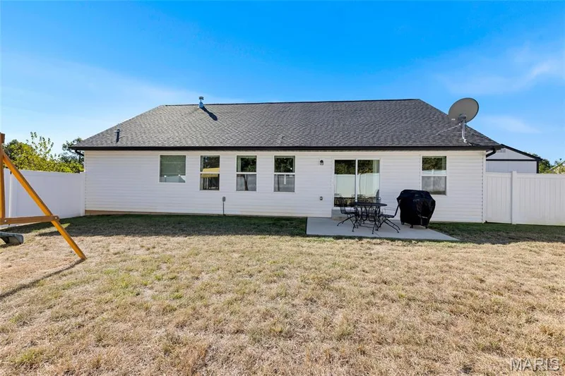 105 Providence Ridge Court, Wentzville, MO 63385 — listing photo 35 of 38