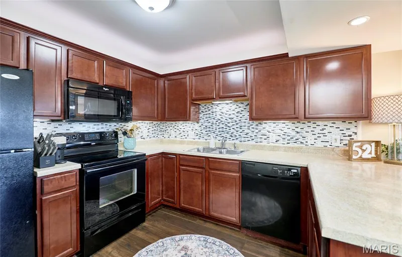 521 Bordeaux Way, Cottleville, MO 63376 — listing photo 10 of 56