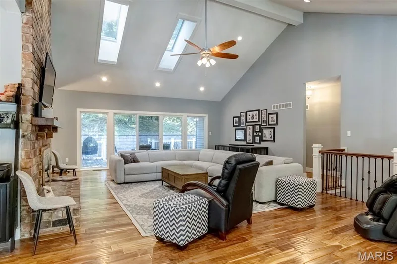 1723 Millstream Drive, Chesterfield, MO 63017 — listing photo 10 of 57