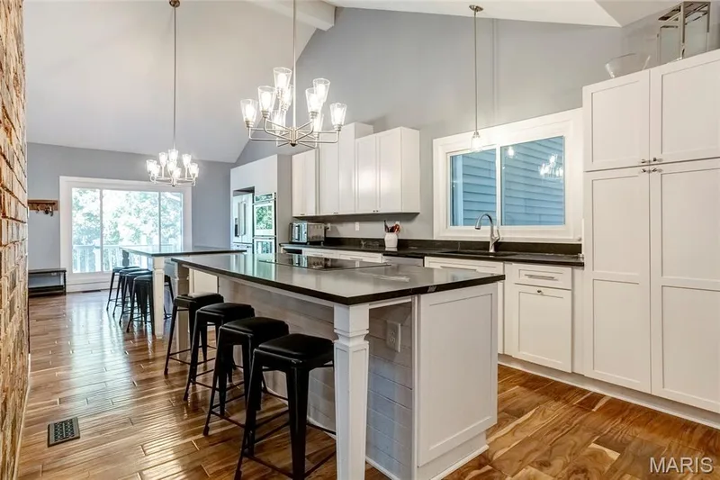1723 Millstream Drive, Chesterfield, MO 63017 — listing photo 20 of 57
