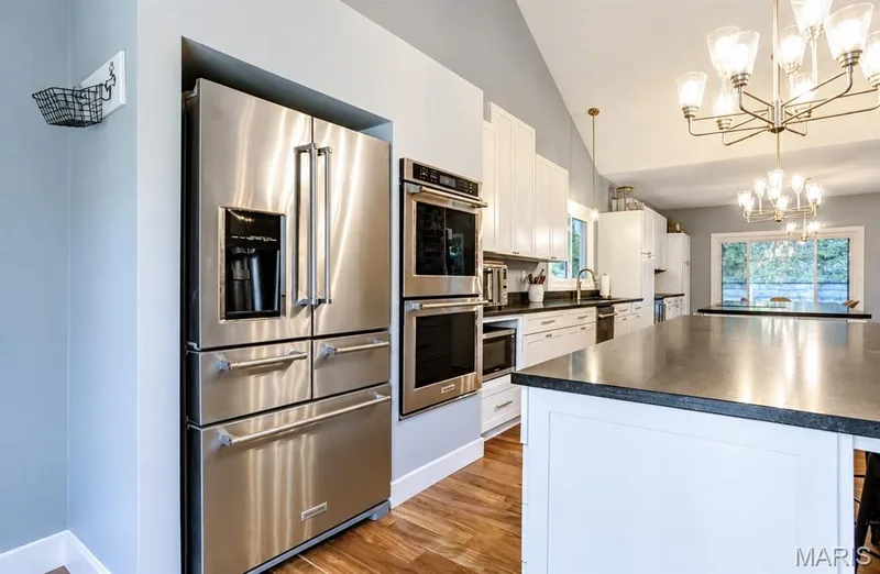 1723 Millstream Drive, Chesterfield, MO 63017 — listing photo 21 of 57