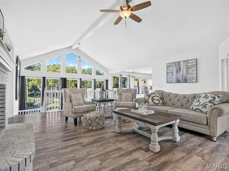 17 White Dove Ct, Dardenne Prairie, MO 63368 — listing photo 10 of 75