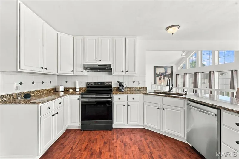 17 White Dove Ct, Dardenne Prairie, MO 63368 — listing photo 21 of 75