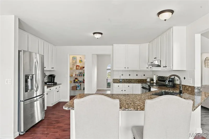 17 White Dove Ct, Dardenne Prairie, MO 63368 — listing photo 23 of 75
