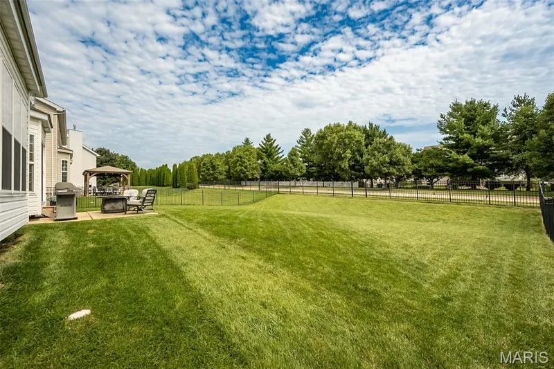 1048 Pierpoint Lane, St Charles, MO 63303 — listing photo 65 of 77