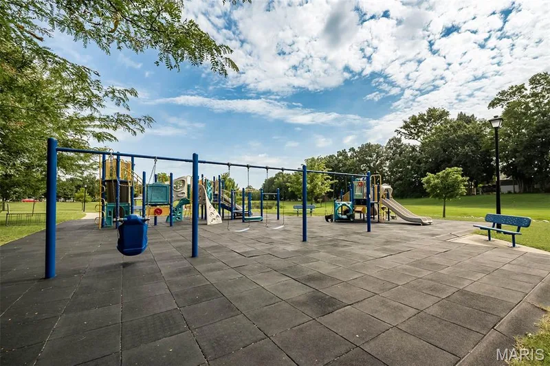 City park nearby — 1048 Pierpoint Lane, St Charles, MO 63303