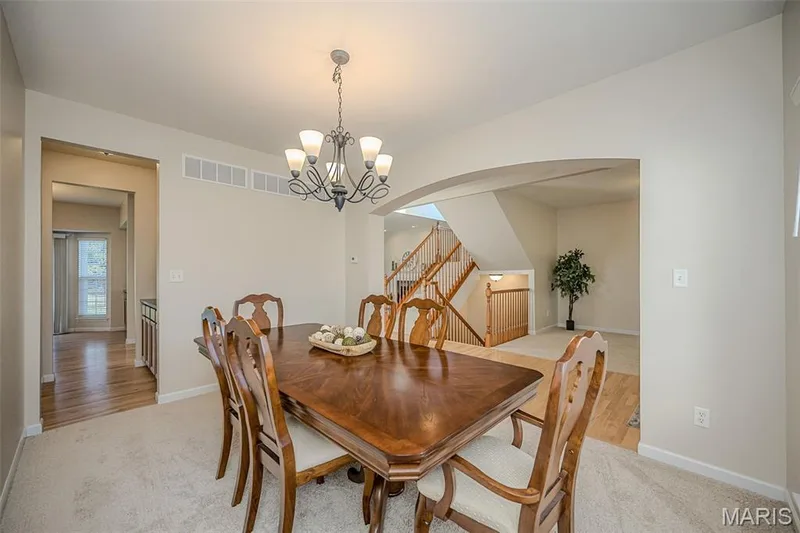 1048 Pierpoint Lane, St Charles, MO 63303 — listing photo 7 of 77