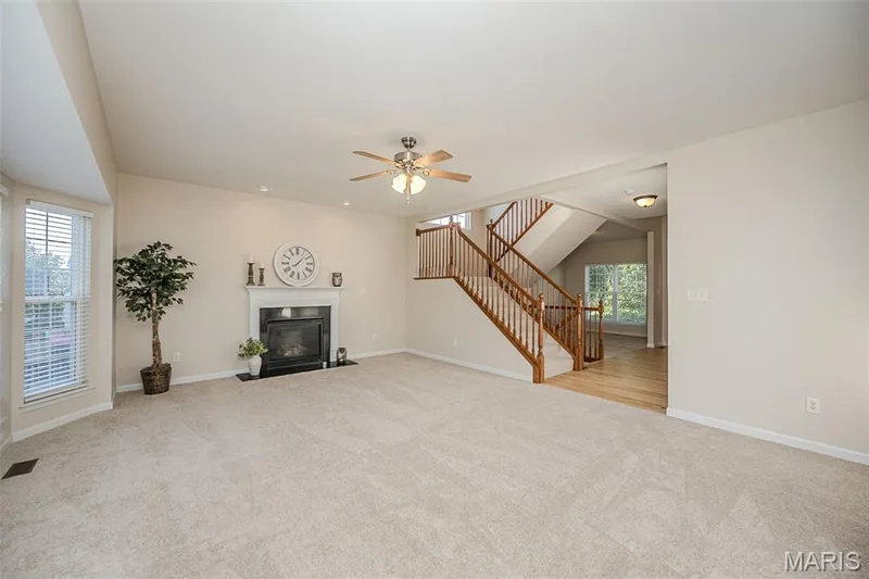 1048 Pierpoint Lane, St Charles, MO 63303 — listing photo 14 of 77