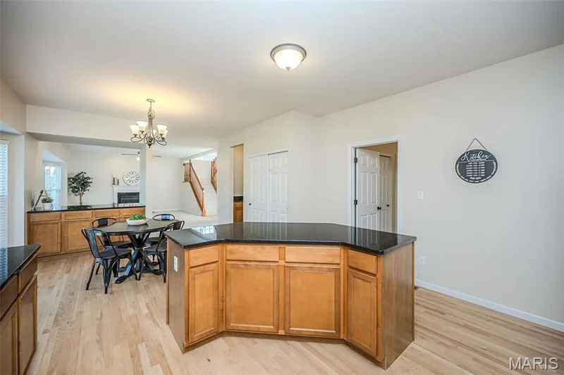 1048 Pierpoint Lane, St Charles, MO 63303 — listing photo 23 of 77