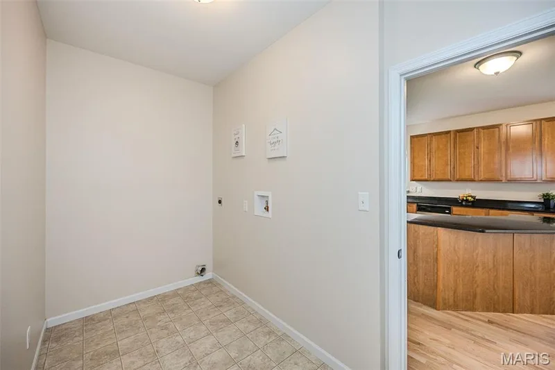 1048 Pierpoint Lane, St Charles, MO 63303 — listing photo 25 of 77