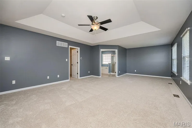 1048 Pierpoint Lane, St Charles, MO 63303 — listing photo 31 of 77
