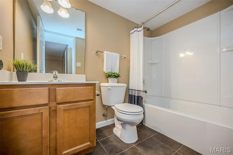1048 Pierpoint Lane, St Charles, MO 63303 — listing photo 52 of 77