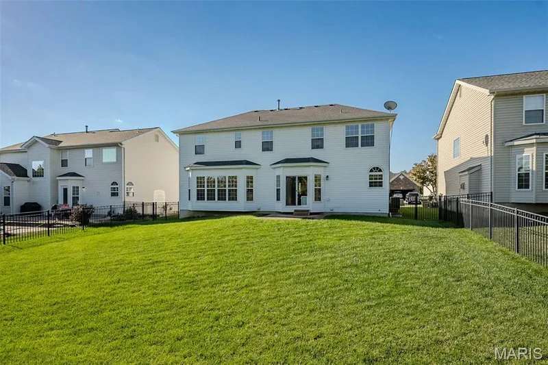 1048 Pierpoint Lane, St Charles, MO 63303 — listing photo 63 of 77