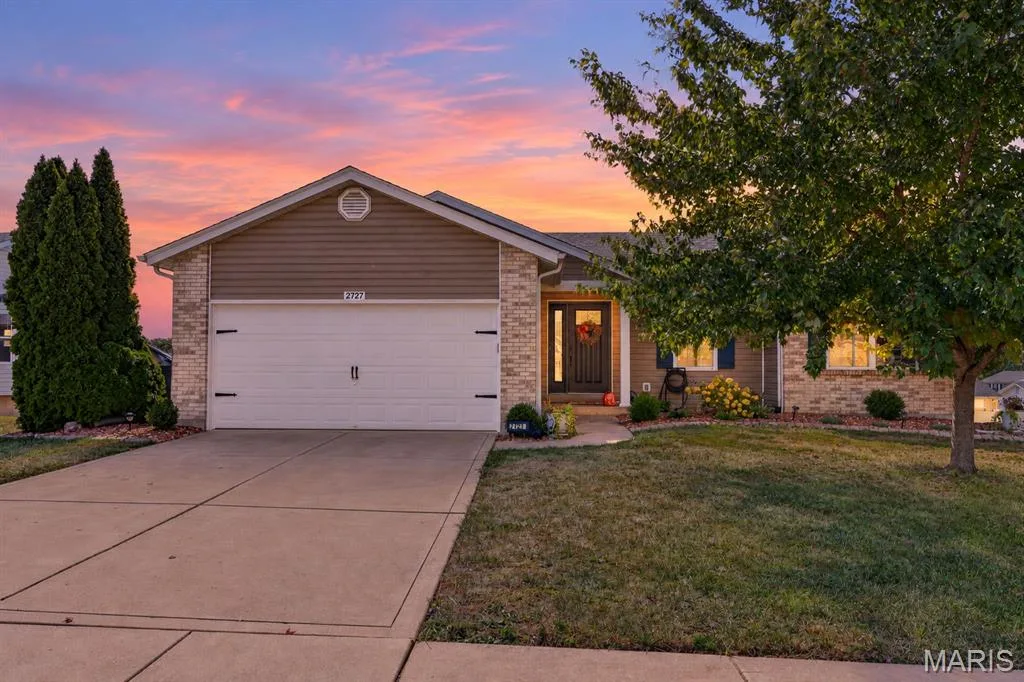 2727 Providence Ridge Drive, Wentzville, MO 63385 — listing photo 1 of 35