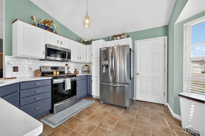 2727 Providence Ridge Drive, Wentzville, MO 63385 — listing photo 9 of 35